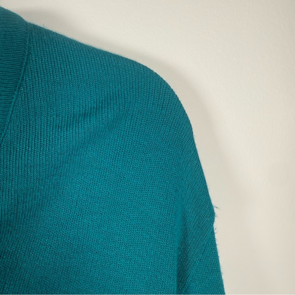 Vintage Jantzen Blue V-Neck Sweater Lightweight Knit Size Medium Pullover - Picture 3 of 9